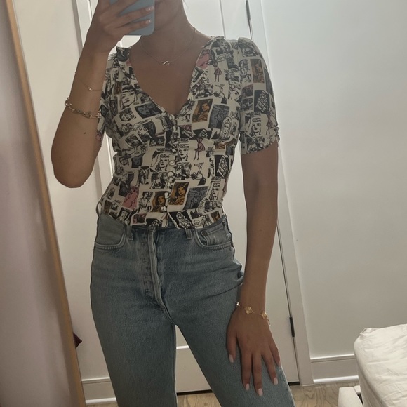 Reformation Devon Top Comic Book - Picture 5 of 7